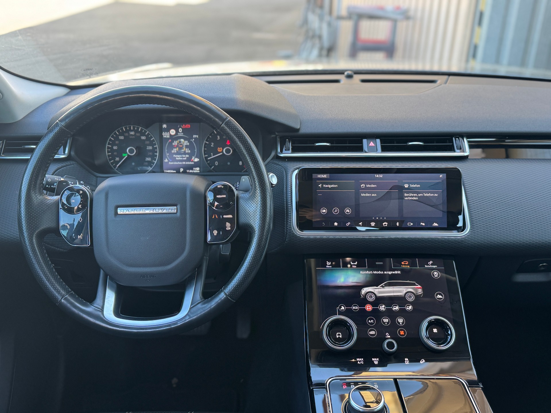 LAND ROVER Range Rover Velar P 250 S Automatic-image-12