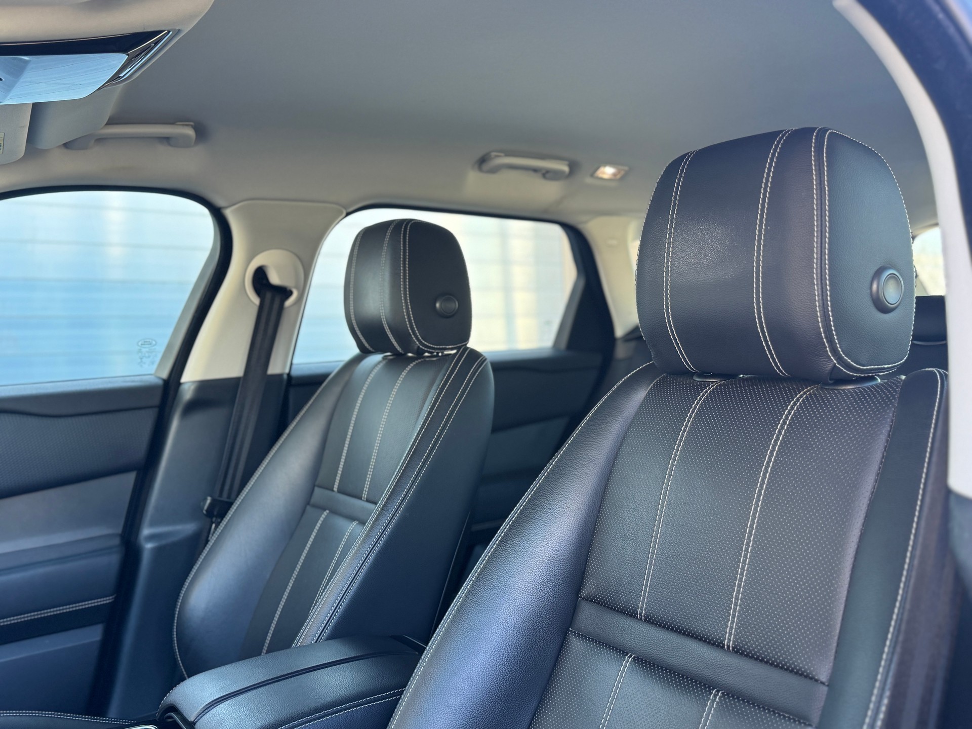 LAND ROVER Range Rover Velar P 250 S Automatic-image-6