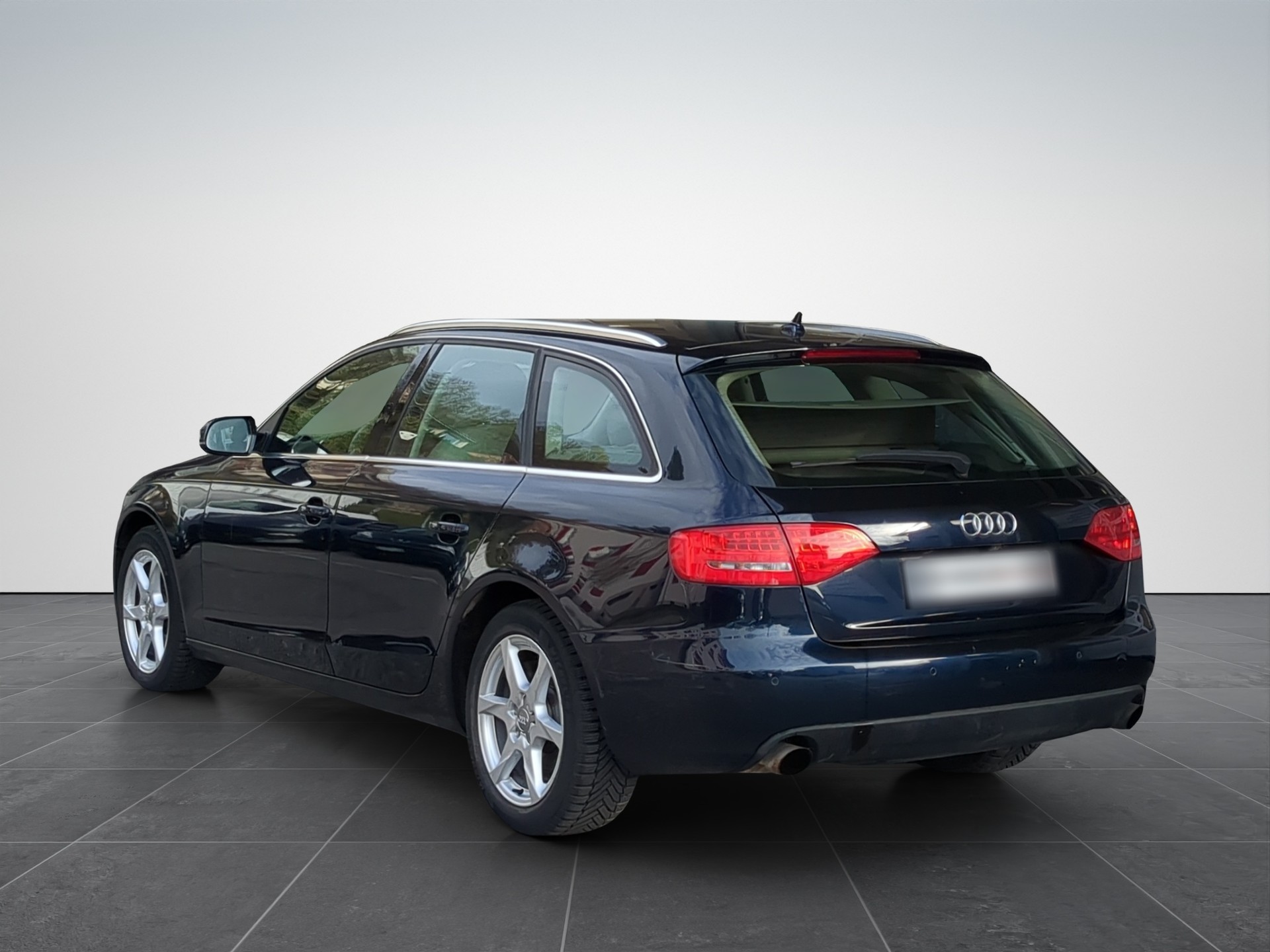 AUDI A4 Avant 2.0 TFSI quattro S-tronic-image-2