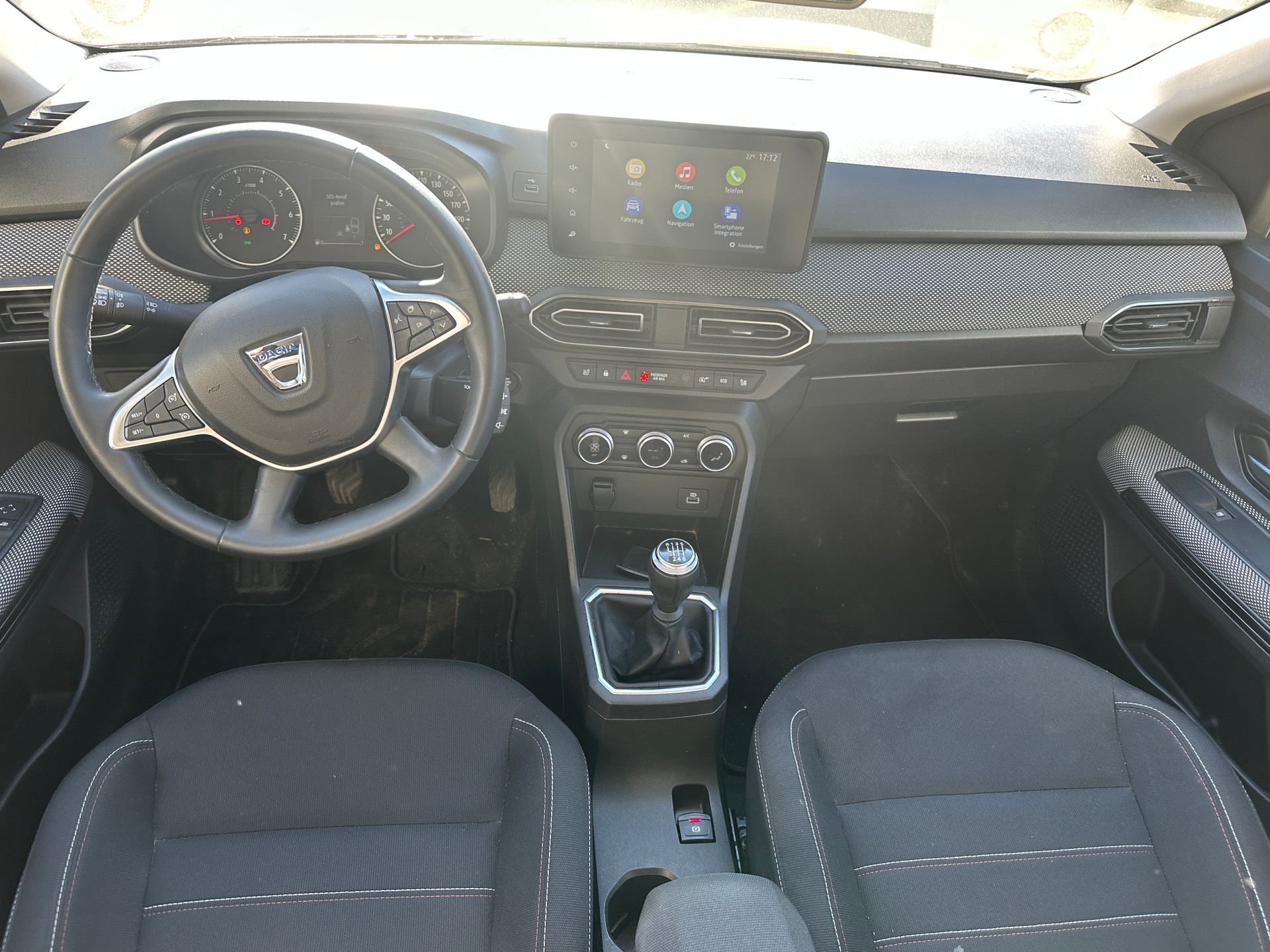 DACIA Jogger TCe 110 Extreme-image-9