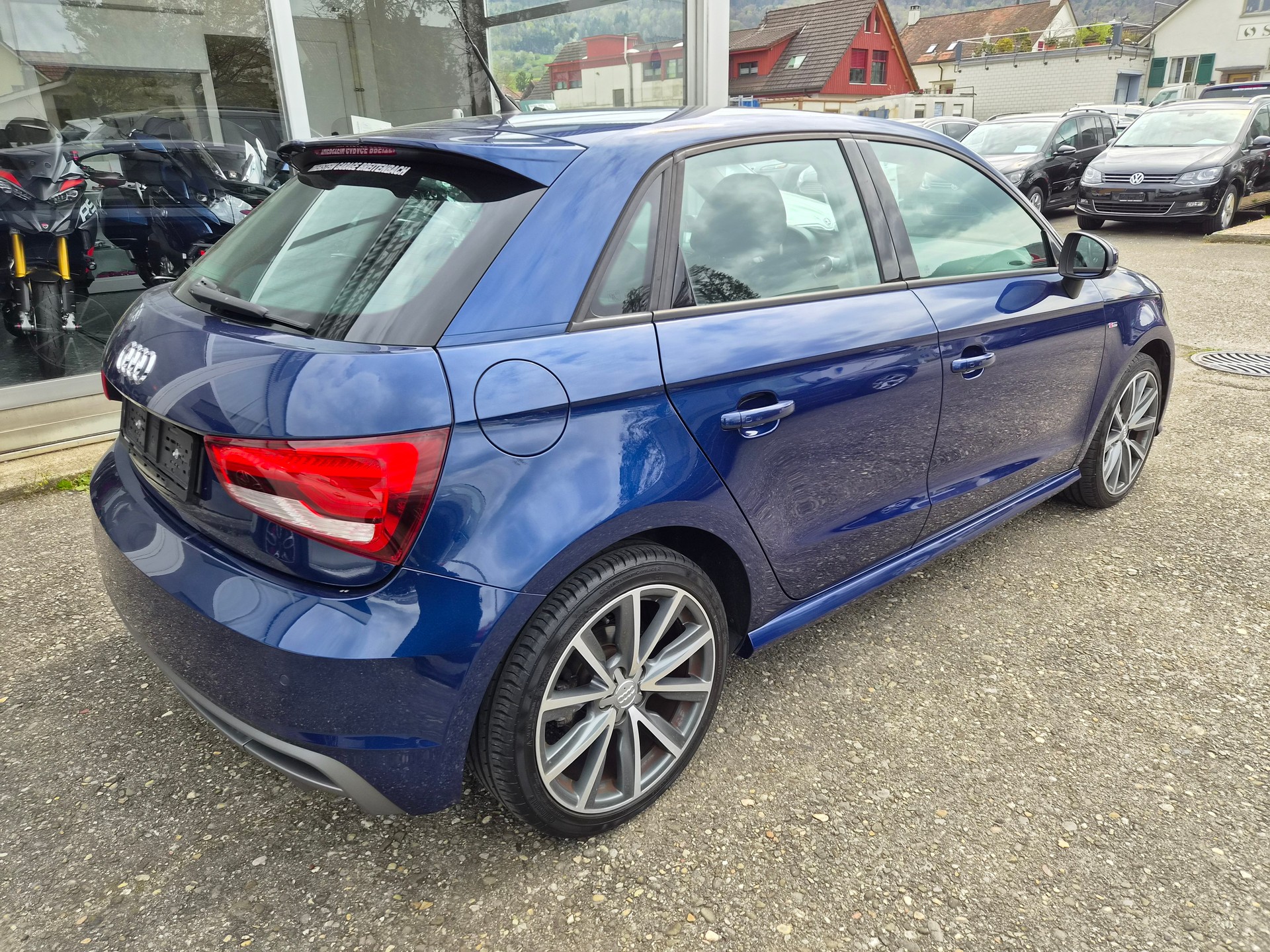 AUDI A1 Sportback 1.4 TFSI Sport S-tronic-image-5