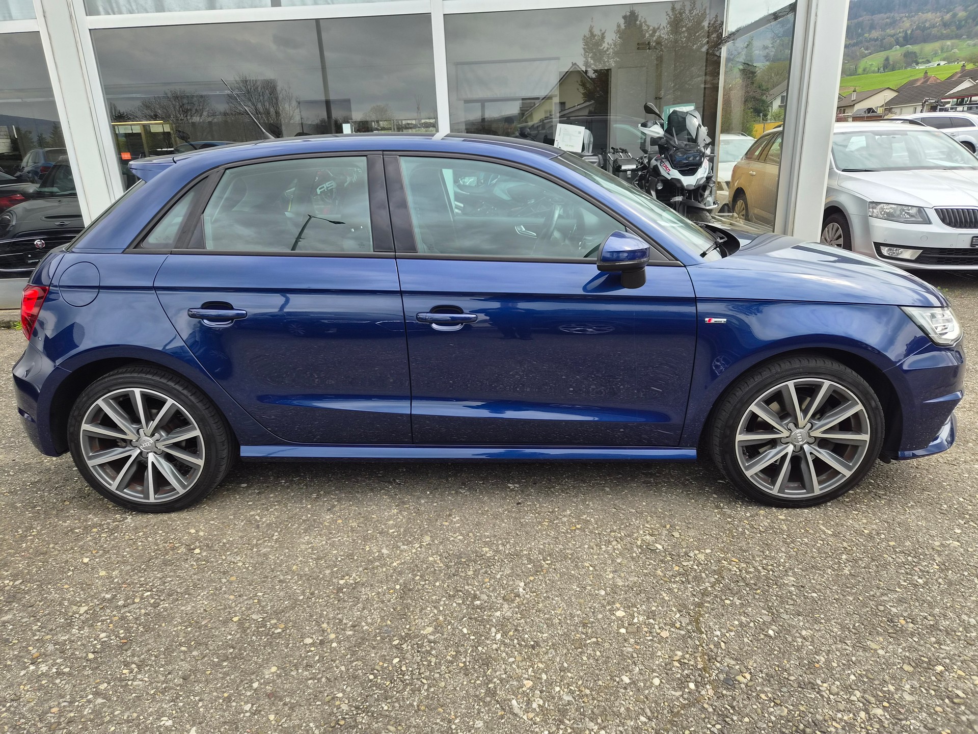 AUDI A1 Sportback 1.4 TFSI Sport S-tronic-image-6
