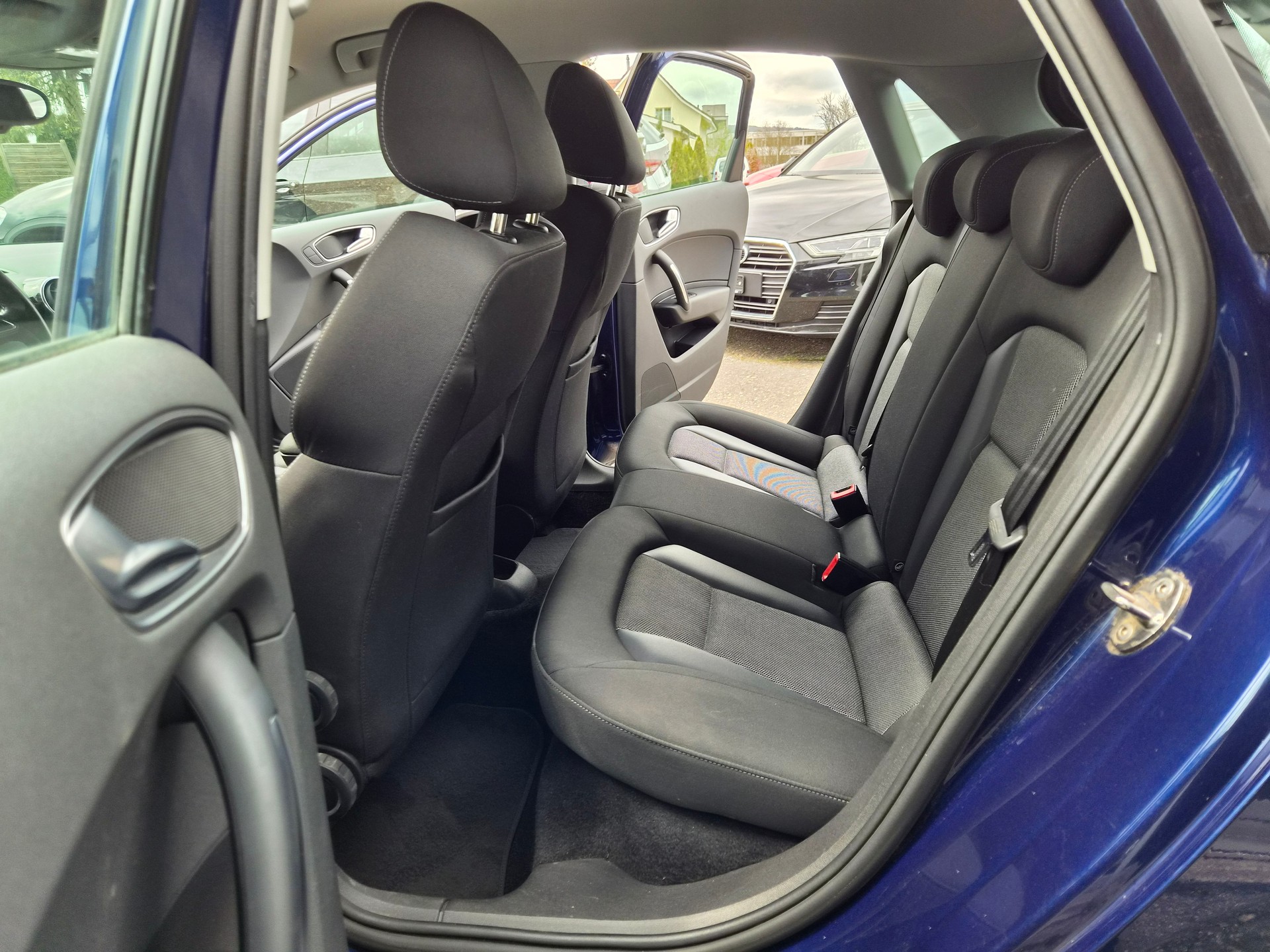 AUDI A1 Sportback 1.4 TFSI Sport S-tronic-image-8