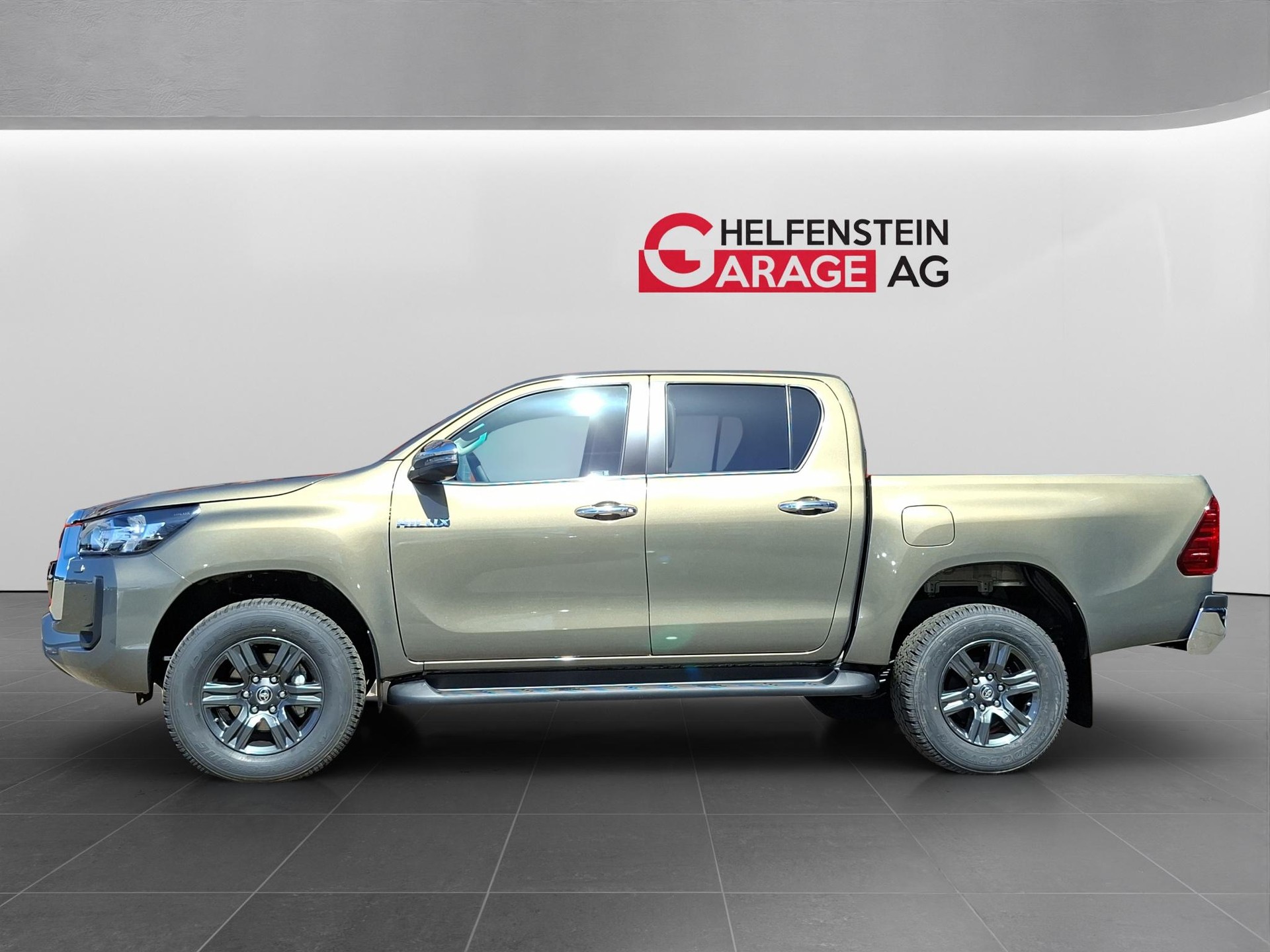 TOYOTA Hilux Double Cab.-Pick-up 2.8 D-4D MHEV 204 Style-image-1