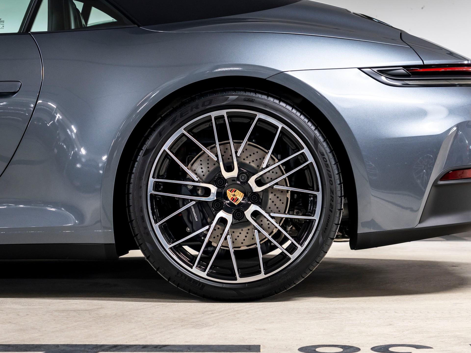 PORSCHE 911 Carrera Cabriolet PDK-image-13