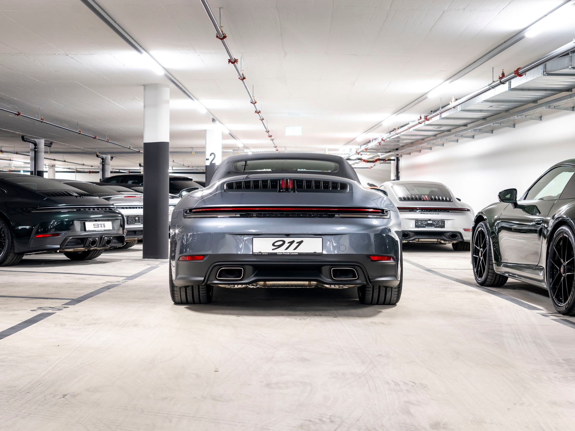 PORSCHE 911 Carrera Cabriolet PDK-image-9