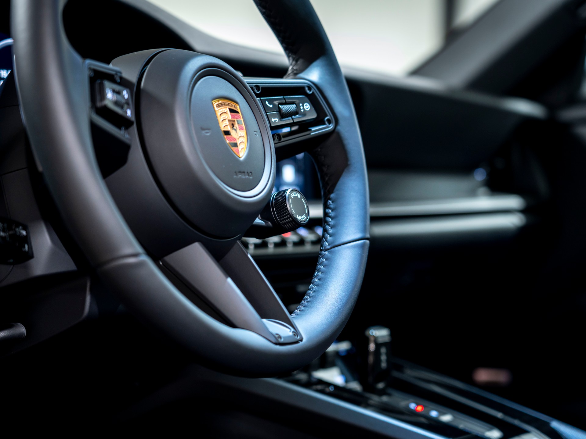 PORSCHE 911 Carrera Cabriolet PDK-image-14