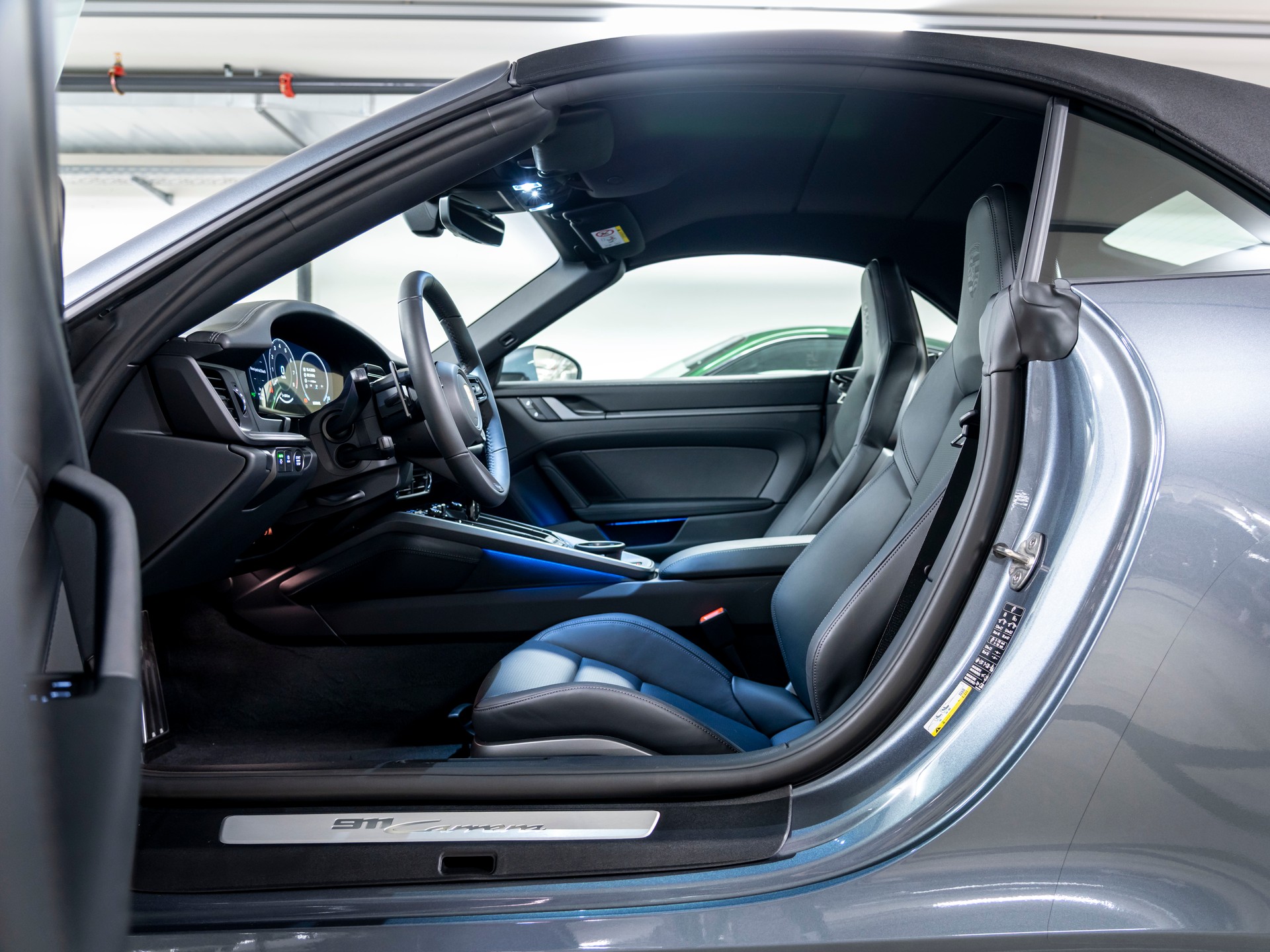 PORSCHE 911 Carrera Cabriolet PDK-image-24