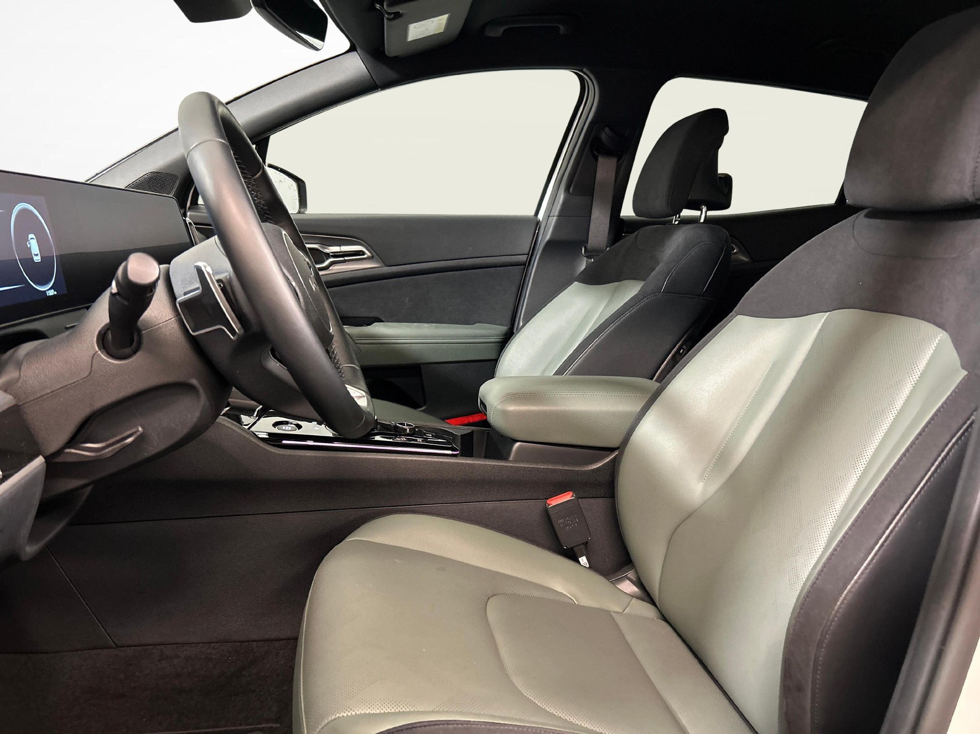 KIA Sportage 1.6 T-GDi PHEV Power Edition-image-3