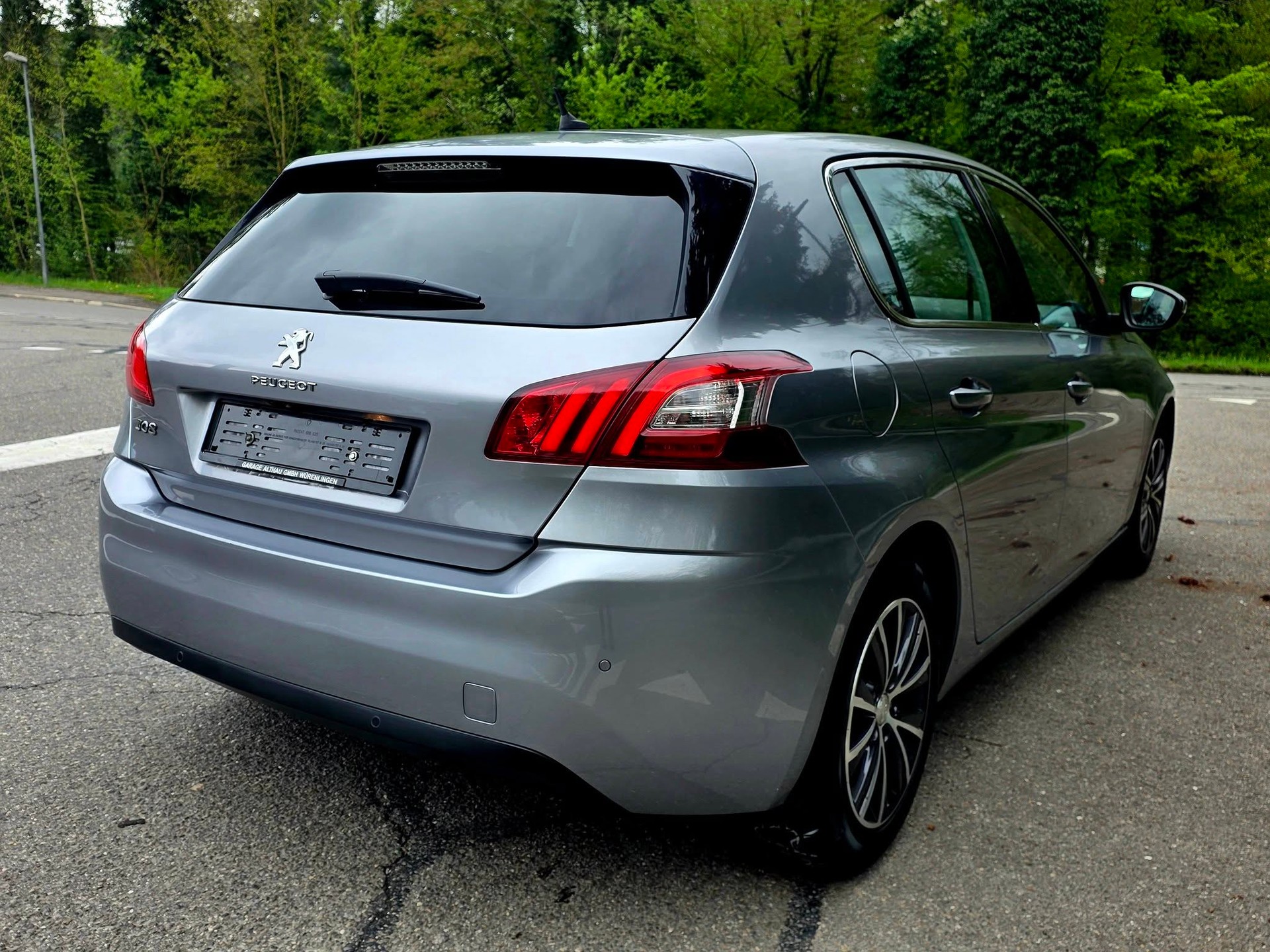 PEUGEOT 308 1.6 THP Allure-image-3