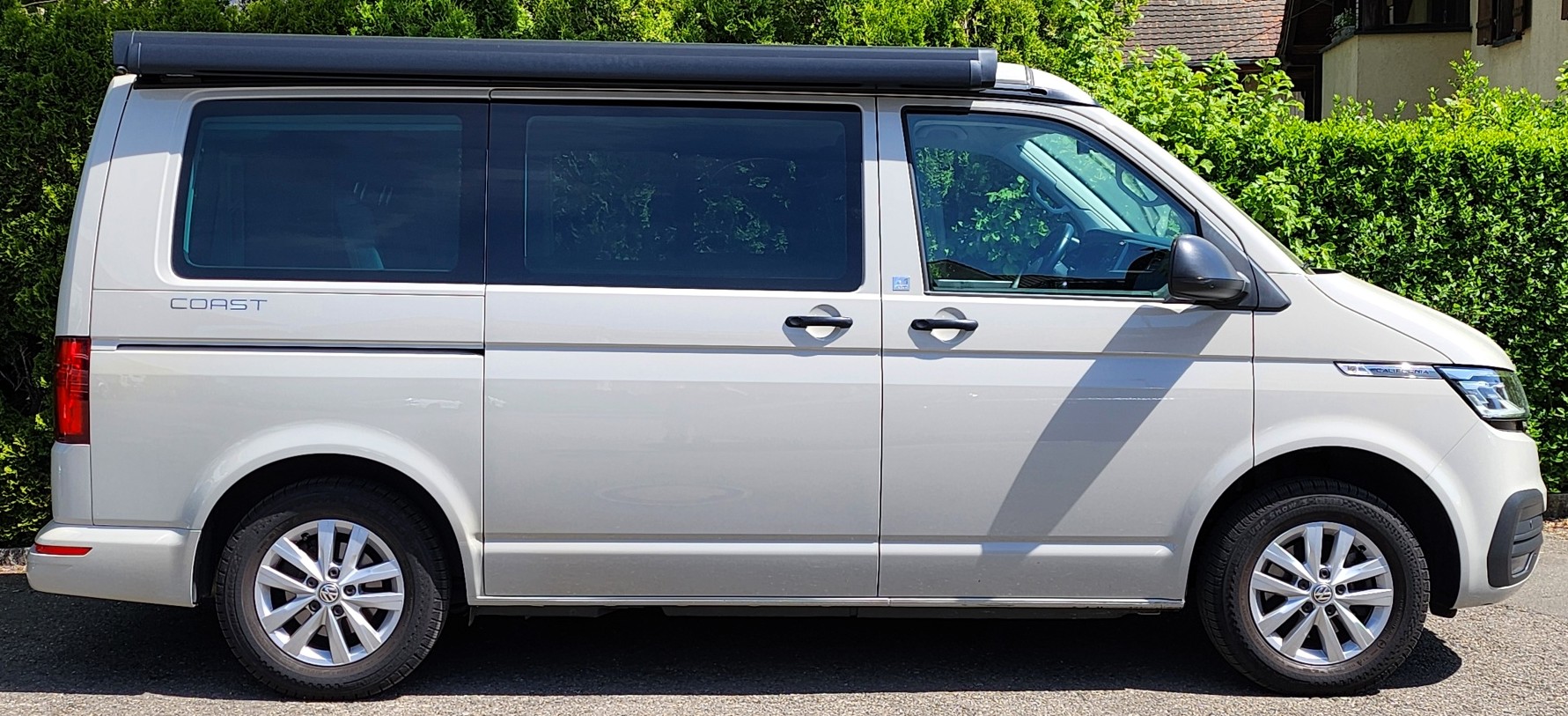 VW T6.1 California 2.0 TDI Coast DSG-image-5