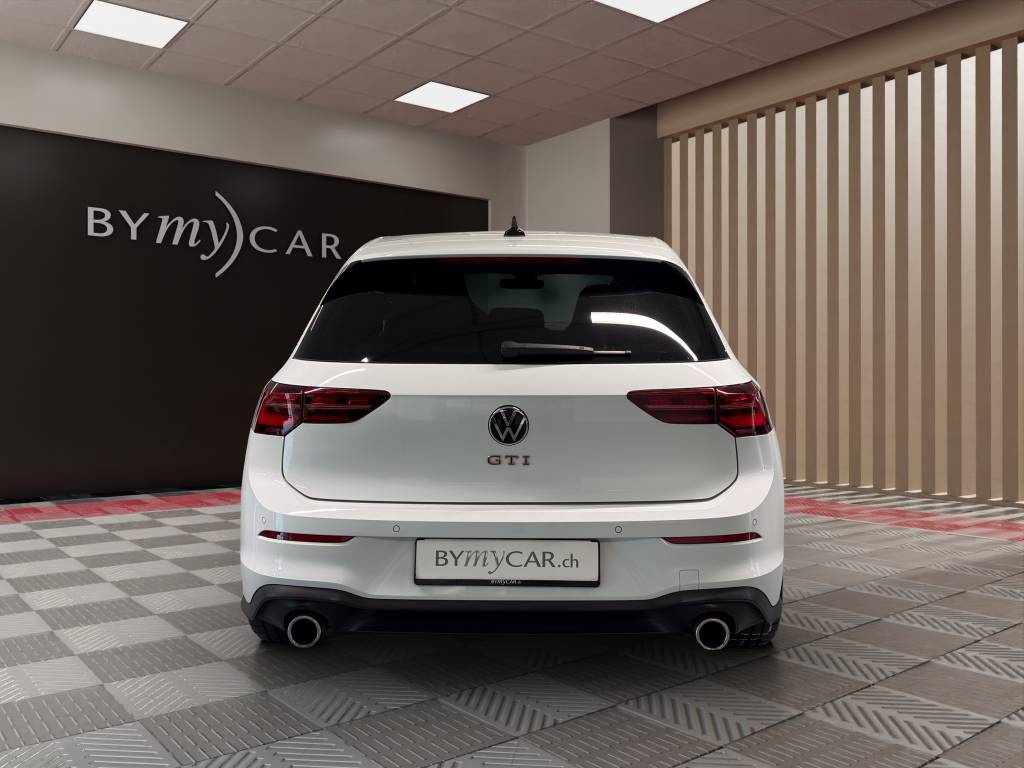 VW Golf 2.0 TSI GTI DSG-image-12