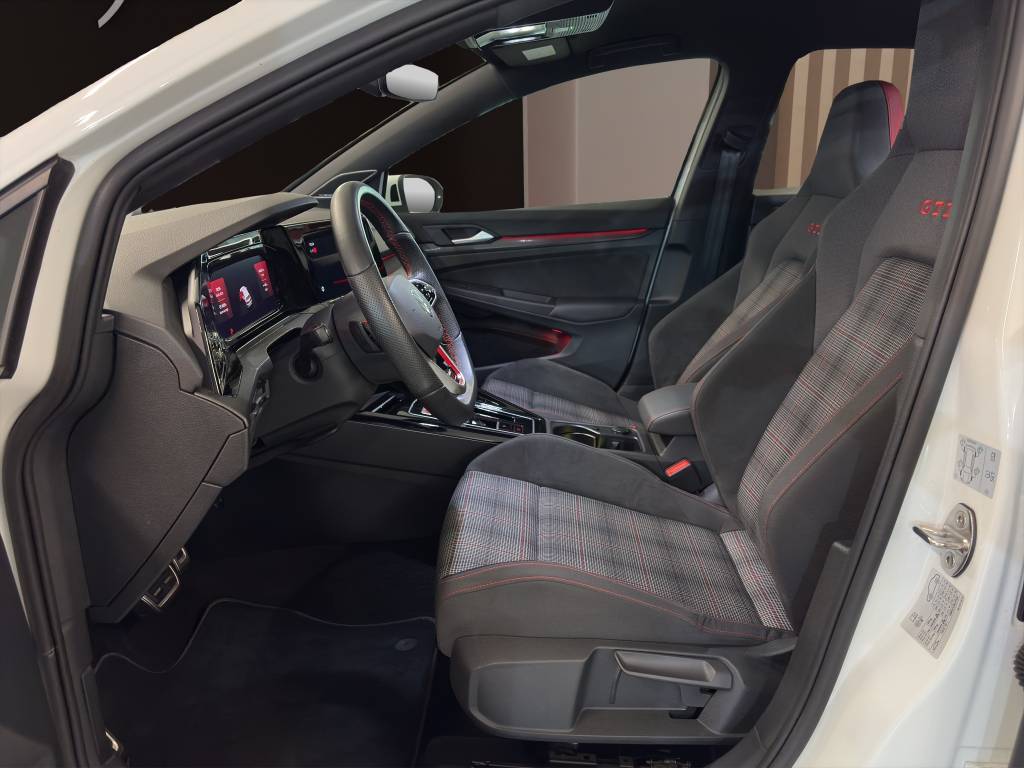 VW Golf 2.0 TSI GTI DSG-image-5