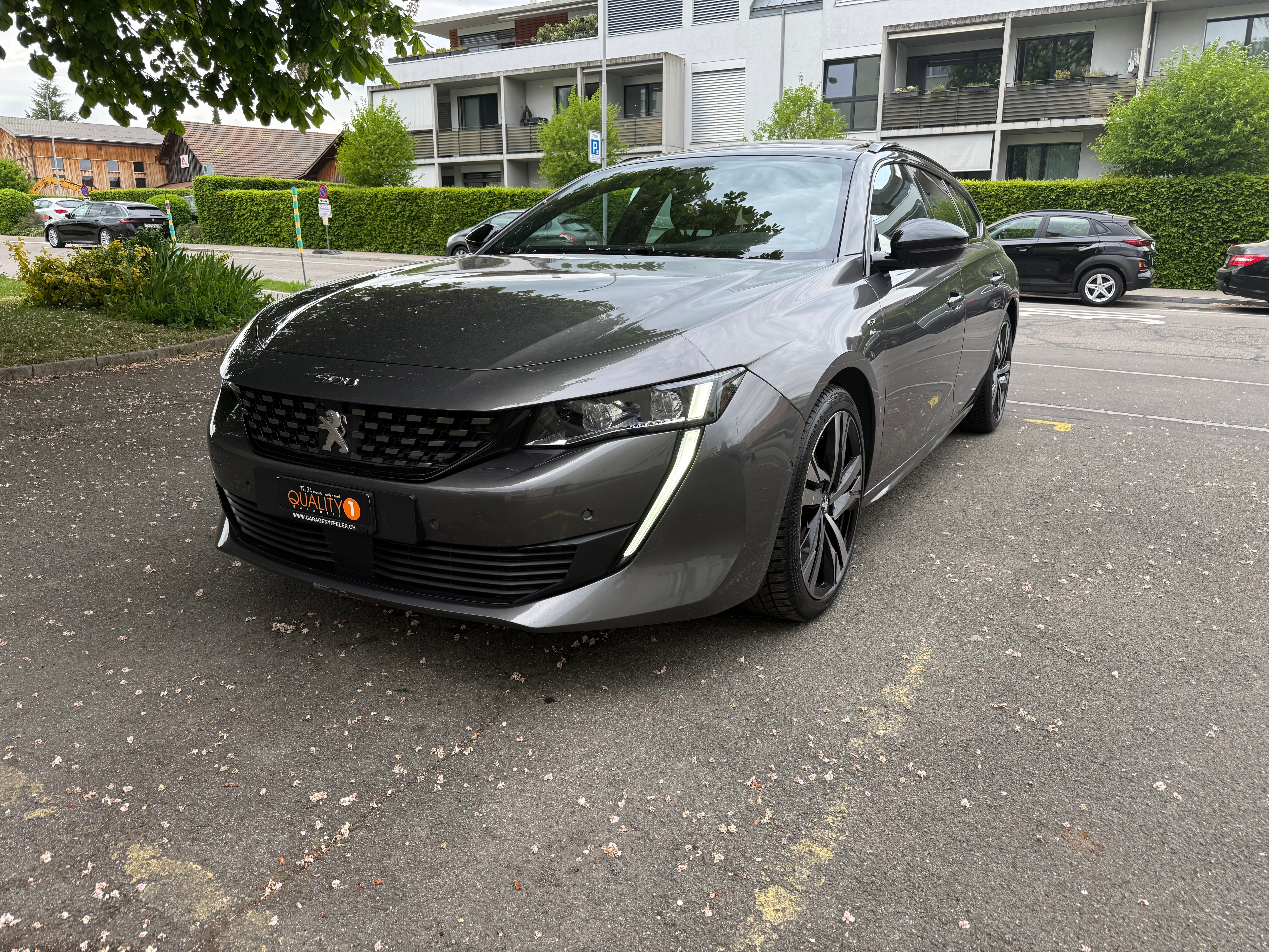 Car photo