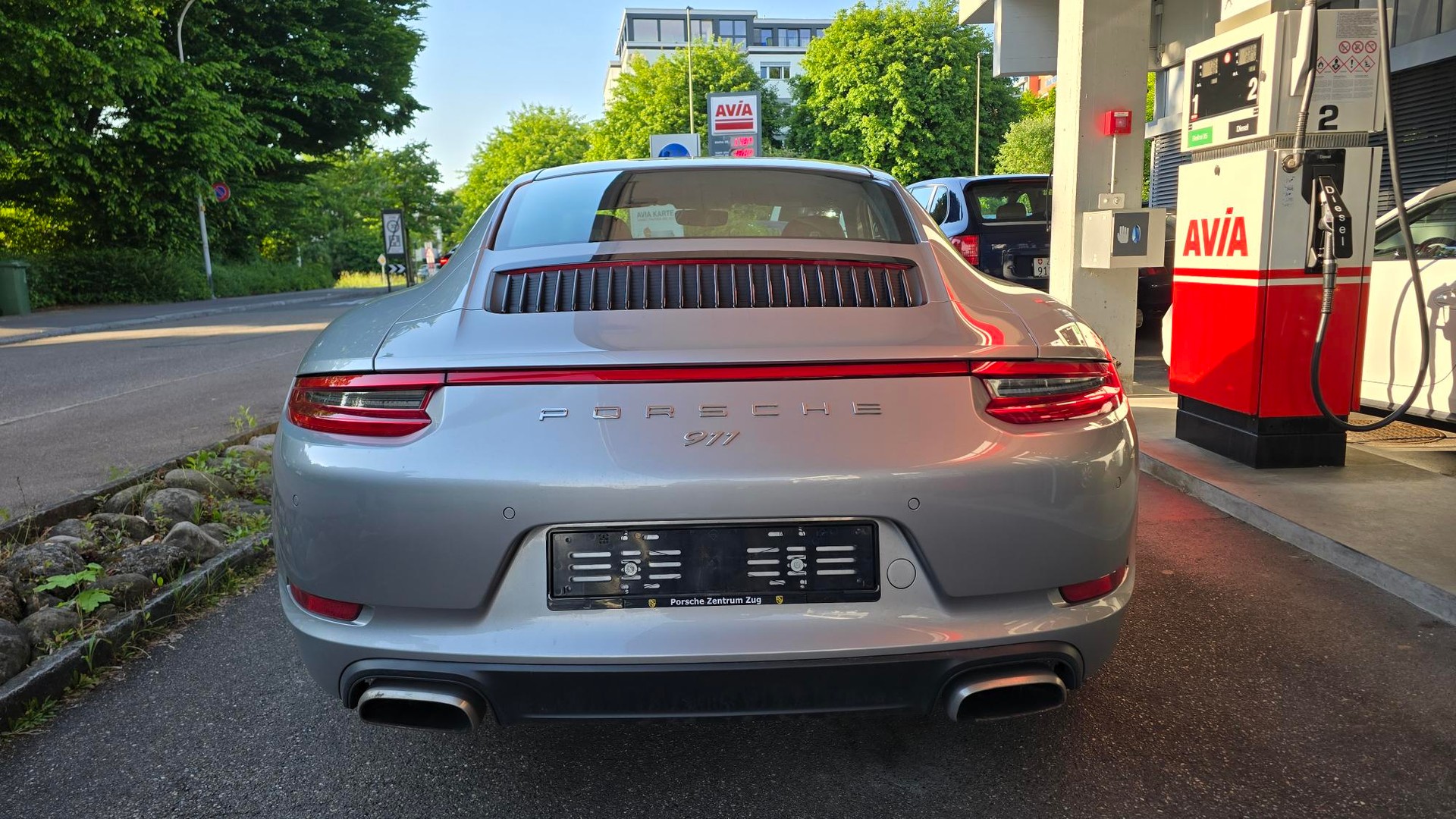 PORSCHE Carrera 4 991