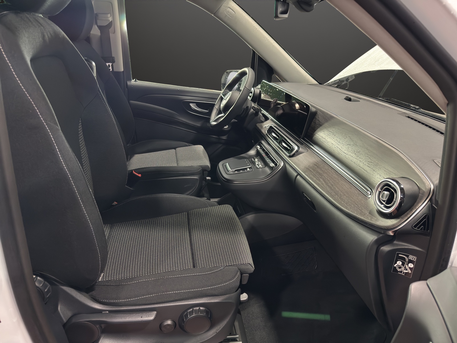 MERCEDES-BENZ Marco Polo Horizon 250 d 4M Automat-image-9