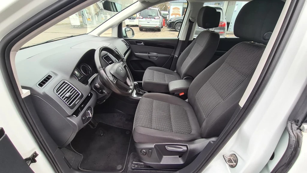 SEAT Alhambra 2.0 TDI 4Drive Style ** Gr-Navi ** RF-Kamera ** Totwinkel-Assistent ** Frisch Ab MFK & Service **-image-12