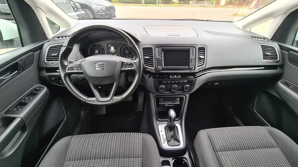 SEAT Alhambra 2.0 TDI 4Drive Style ** Gr-Navi ** RF-Kamera ** Totwinkel-Assistent ** Frisch Ab MFK & Service **-image-11