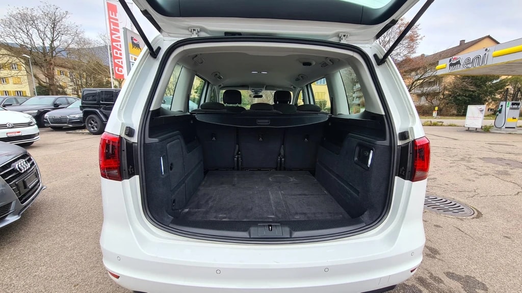 SEAT Alhambra 2.0 TDI 4Drive Style ** Gr-Navi ** RF-Kamera ** Totwinkel-Assistent ** Frisch Ab MFK & Service **-image-8
