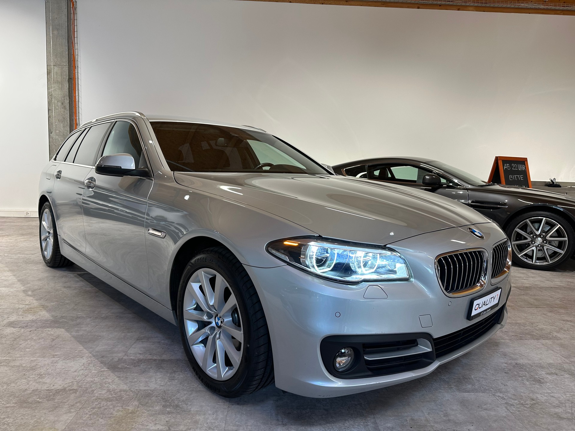 BMW 528i Touring xDrive Modern Line Steptronic/Lückenlos BMW-Servicegepflegt/Frisch ab MFK und Service/1.. Jahr Garantie!-image-9