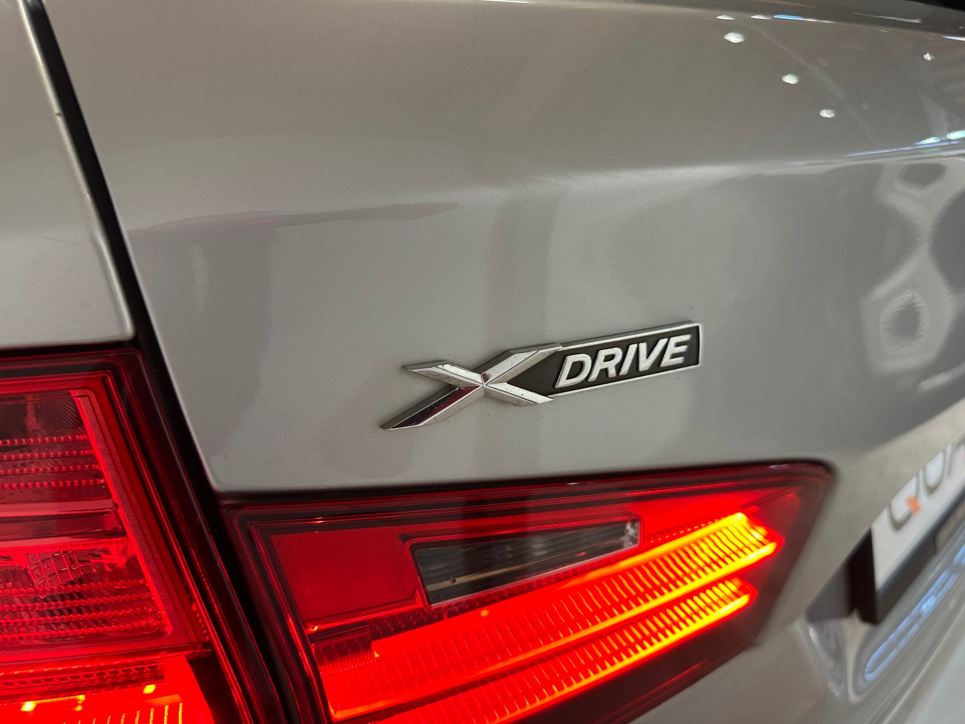 BMW 528i Touring xDrive Modern Line Steptronic/Lückenlos BMW-Servicegepflegt/Frisch ab MFK und Service/1.. Jahr Garantie!-image-5