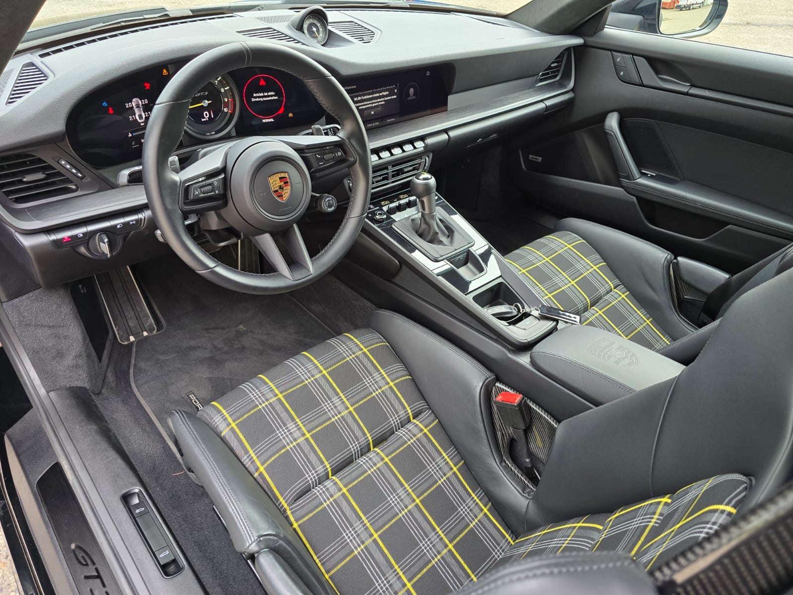 PORSCHE 911 GT3 Touring PDK-image-6