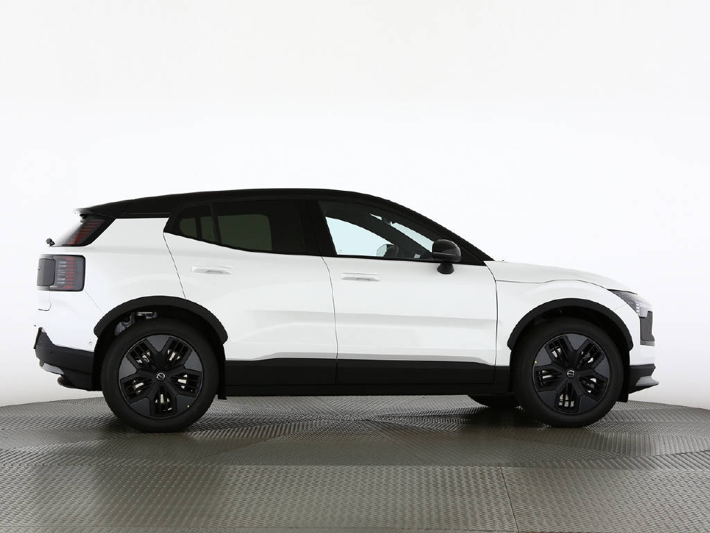 VOLVO EX 30 Cross Country P8 Ultra AWD-image-10