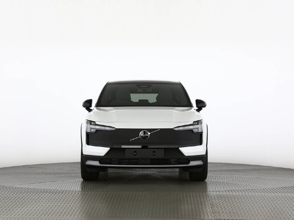 VOLVO EX 30 Cross Country P8 Ultra AWD-image-14
