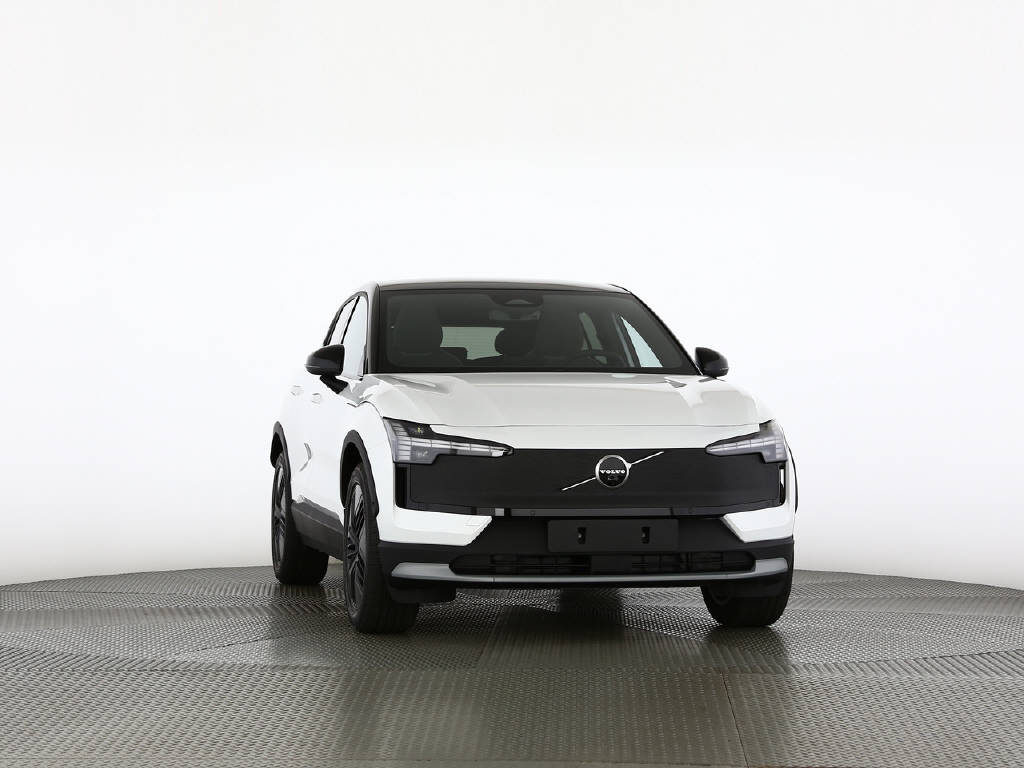 VOLVO EX 30 Cross Country P8 Ultra AWD-image-13