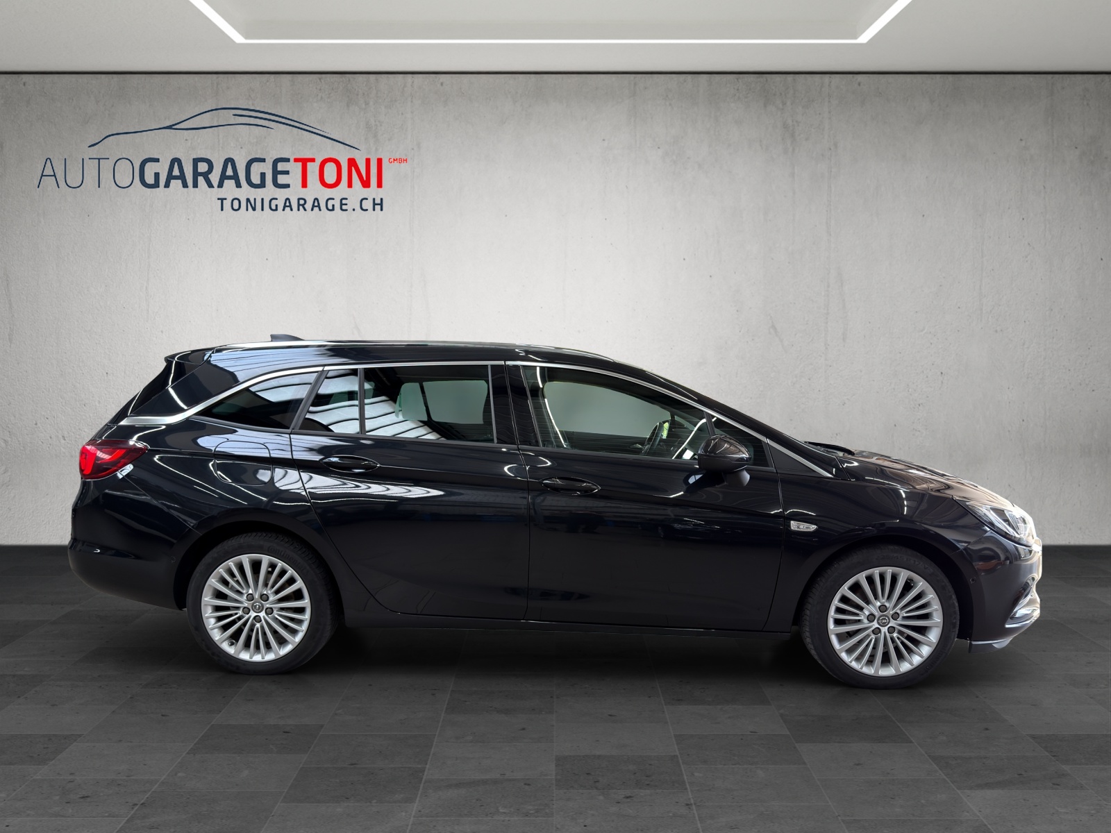OPEL Astra Sports Tourer 1.4i Turbo Excellence-image-4