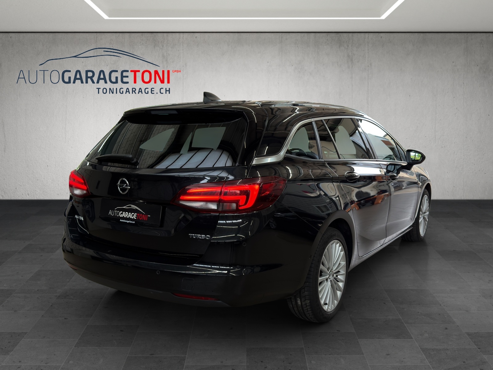 OPEL Astra Sports Tourer 1.4i Turbo Excellence-image-5