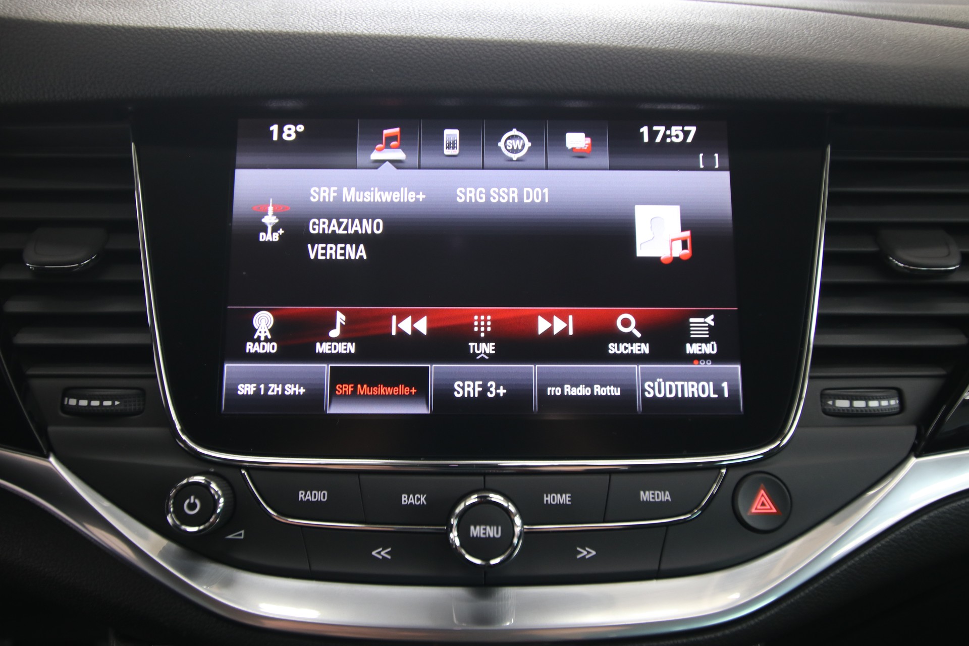 OPEL Astra Sports Tourer 1.4i Turbo Excellence-image-18