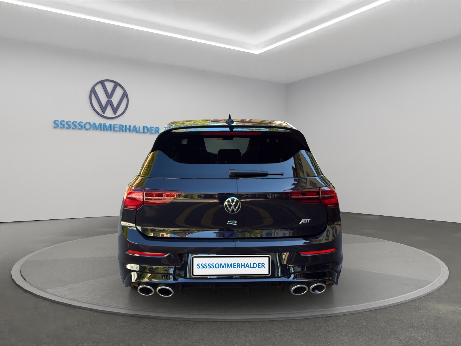 VW Golf 2.0 TSI R DSG 4Motion-showroom-element-3