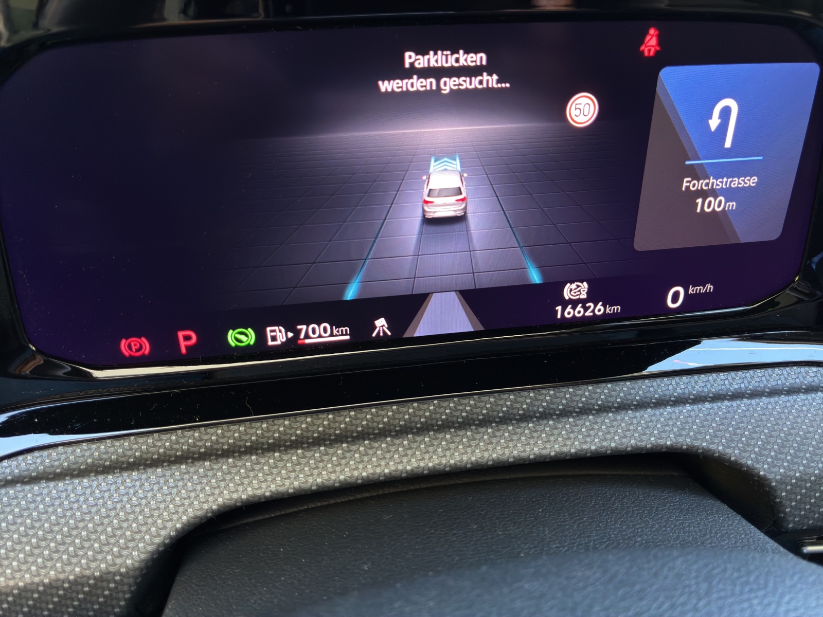 VW Golf 2.0 TSI R DSG 4Motion-image-19