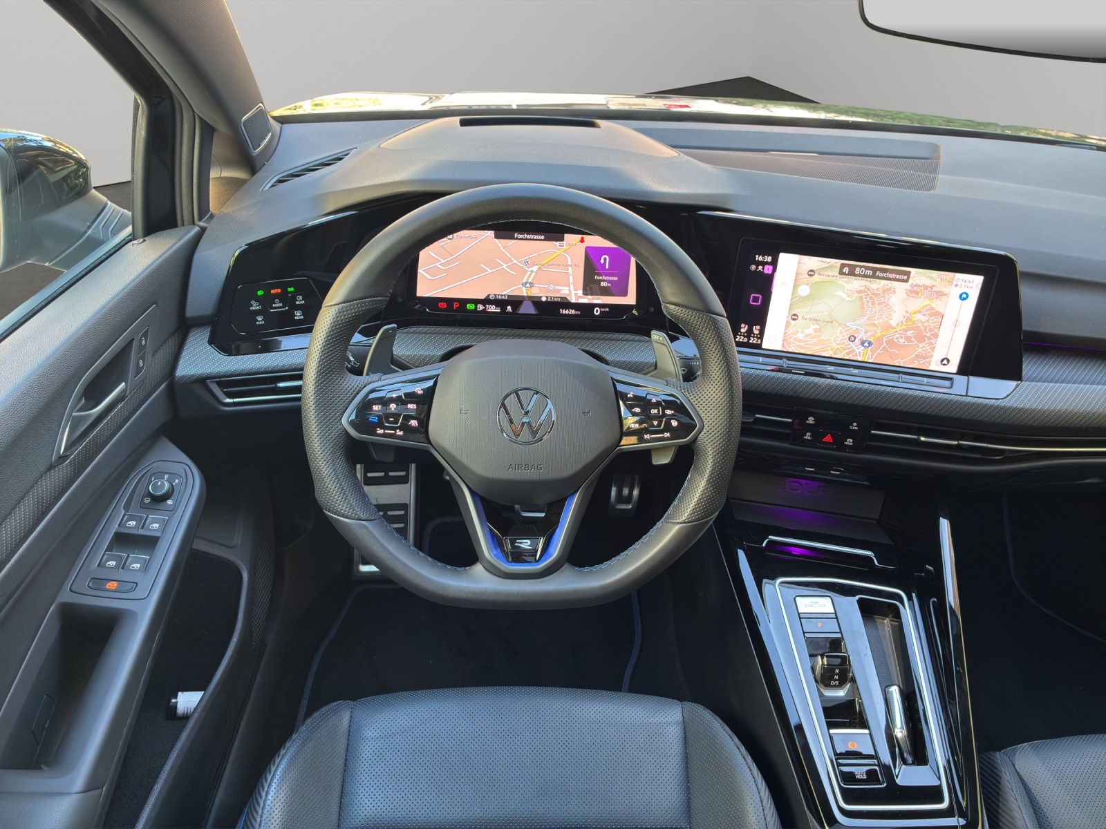 VW Golf 2.0 TSI R DSG 4Motion-image-6
