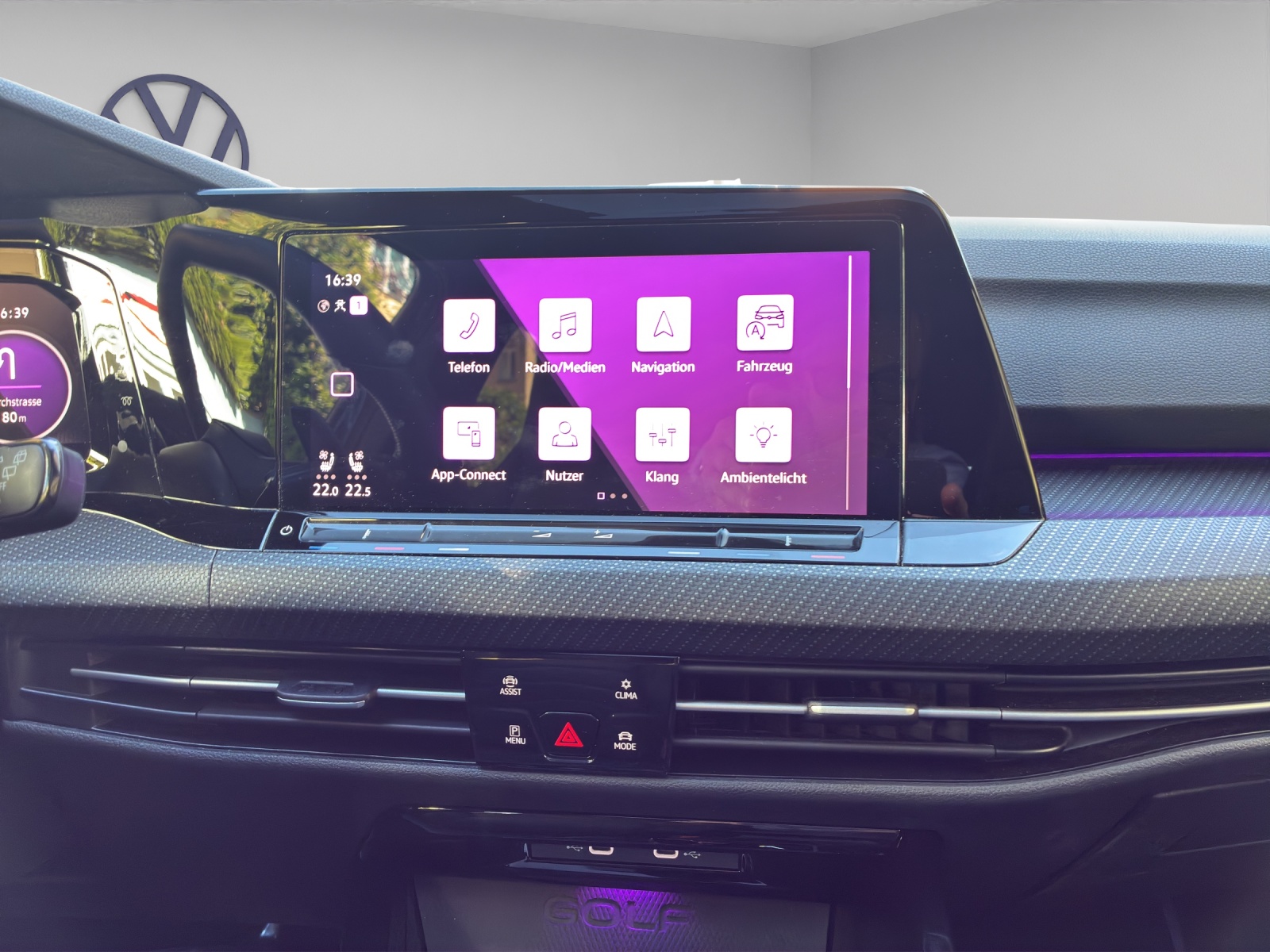 VW Golf 2.0 TSI R DSG 4Motion-image-8