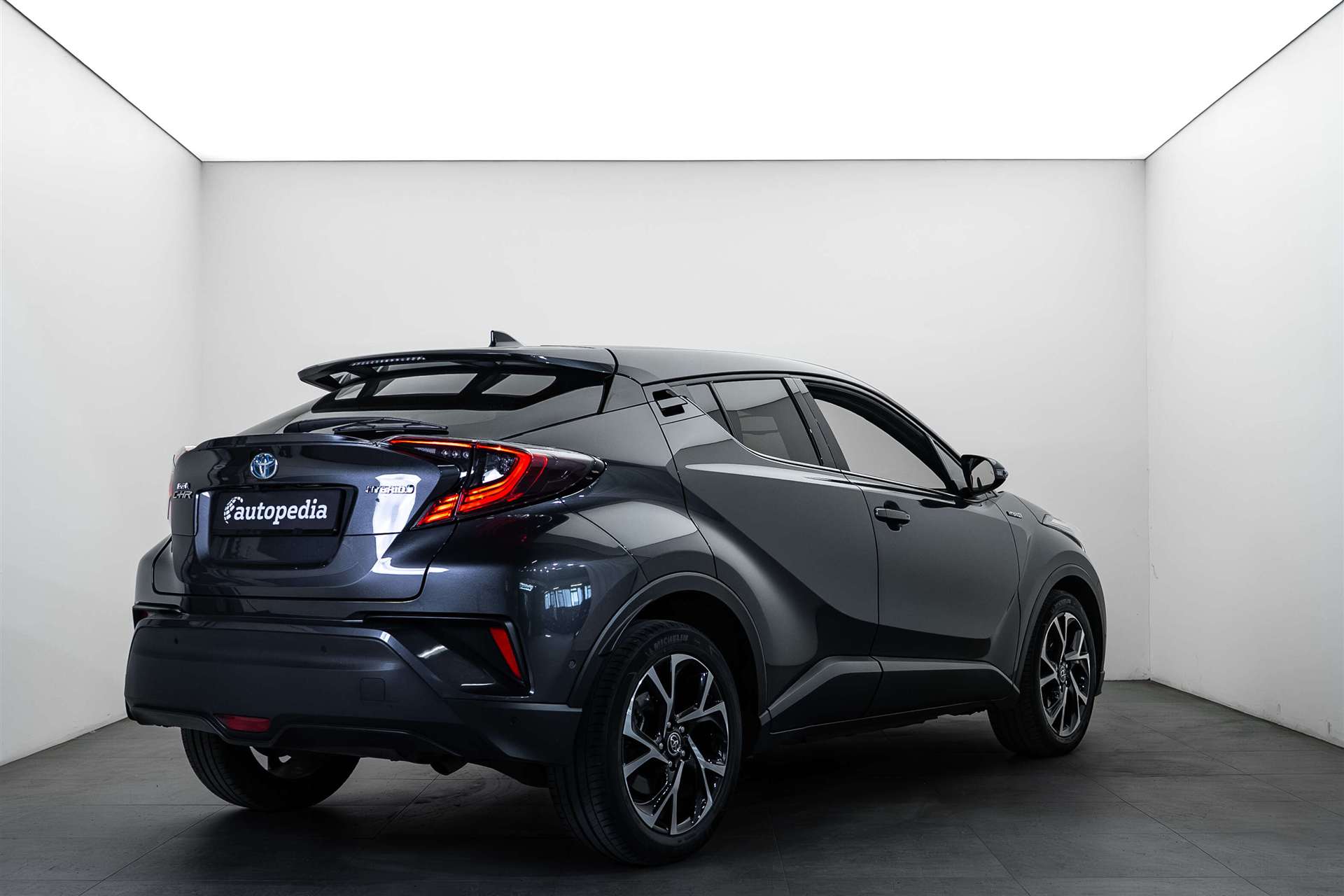 TOYOTA C-HR 1.8 HSD CVT Comfort-showroom-element-2