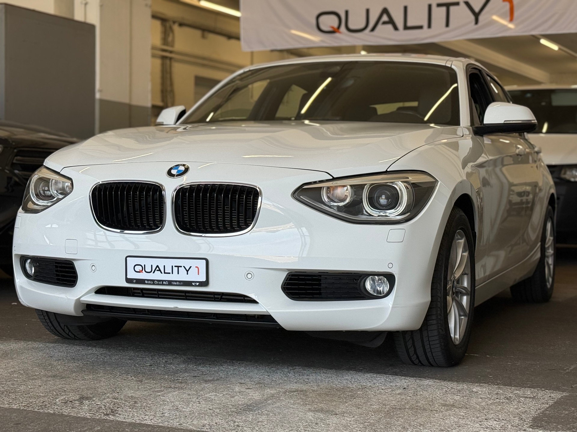 BMW 118i Steptronic-image-2