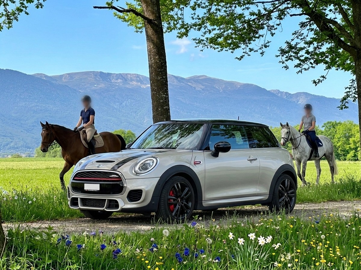MINI Cooper John Cooper Works Steptronic-image-0