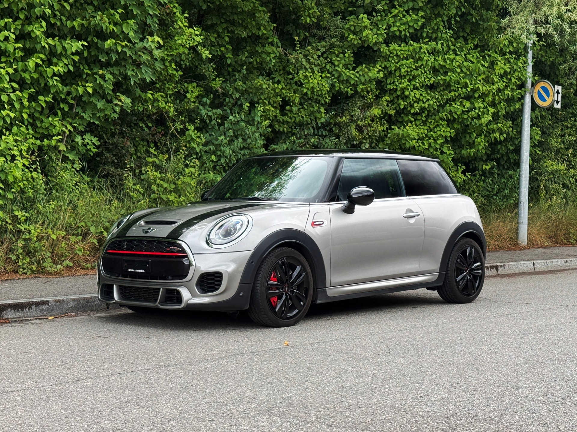MINI Cooper John Cooper Works Steptronic-image-1