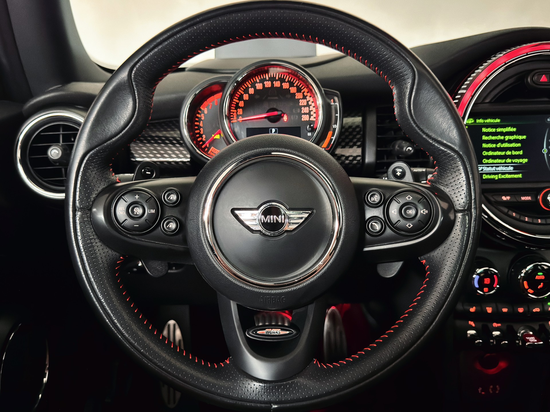 MINI Cooper John Cooper Works Steptronic-image-19