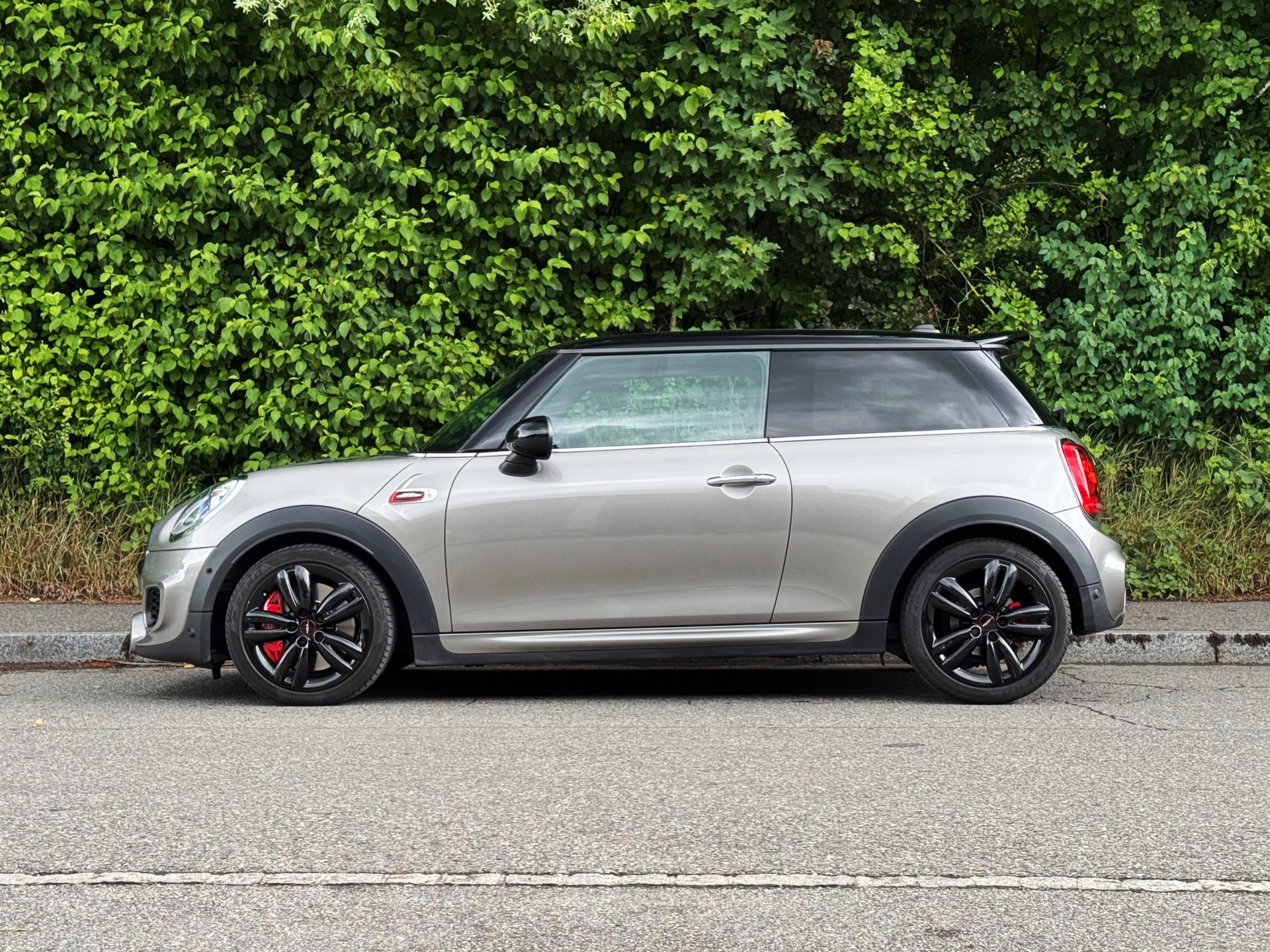 MINI Cooper John Cooper Works Steptronic-image-2