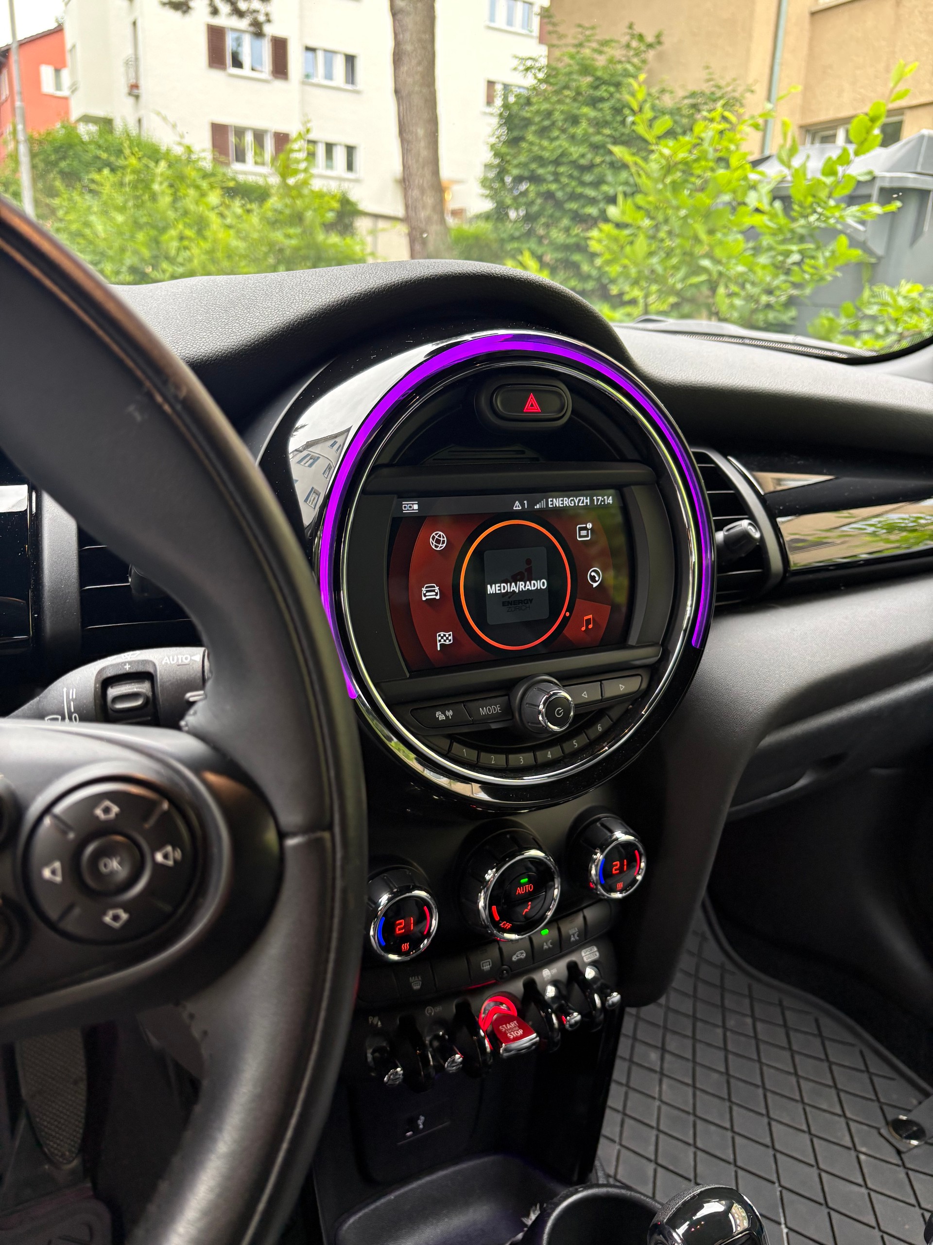 MINI 1.5i Cooper-image-2