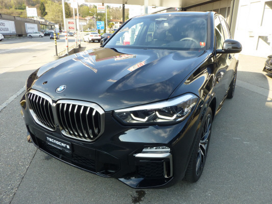 BMW X5 xDrive M50d-image-4