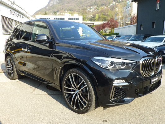 BMW X5 xDrive M50d-showroom-element-3