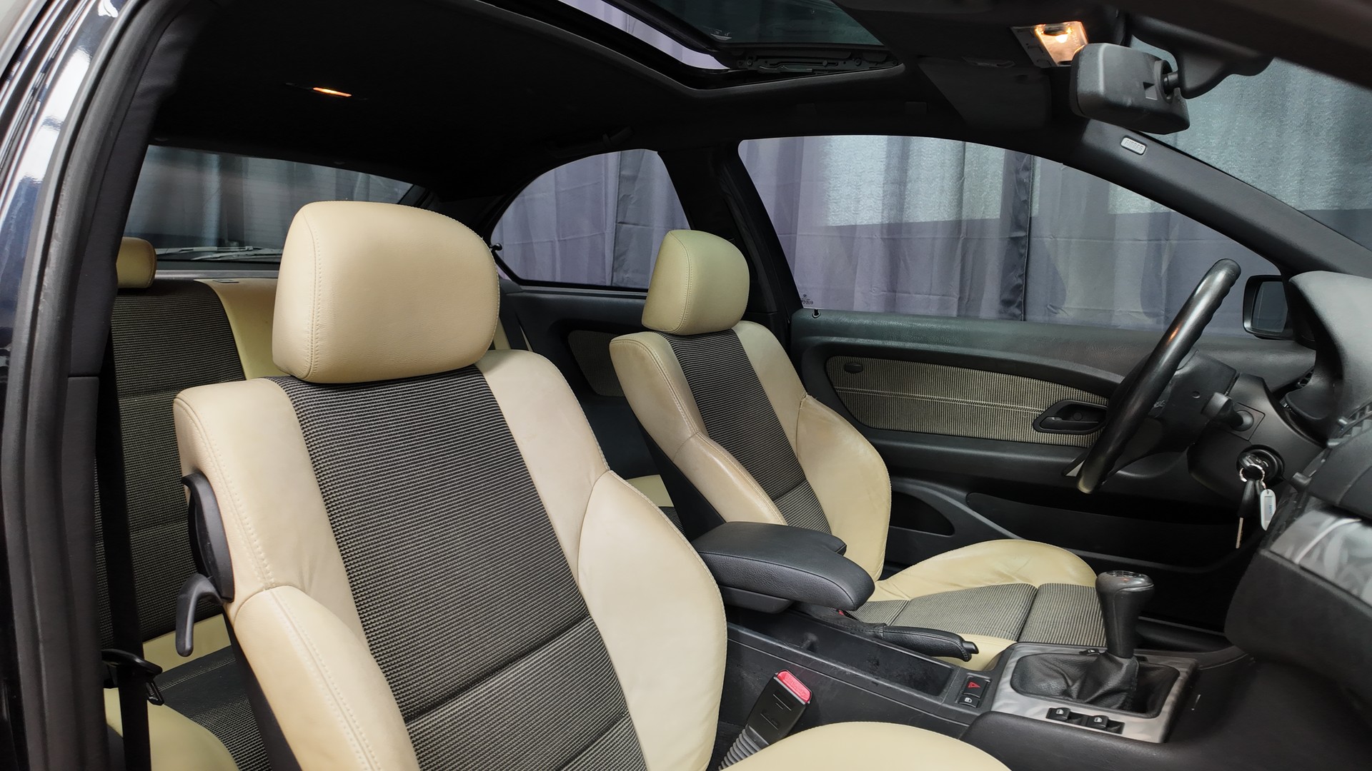 BMW 325Ti M-Sport Individual Compact-image-8