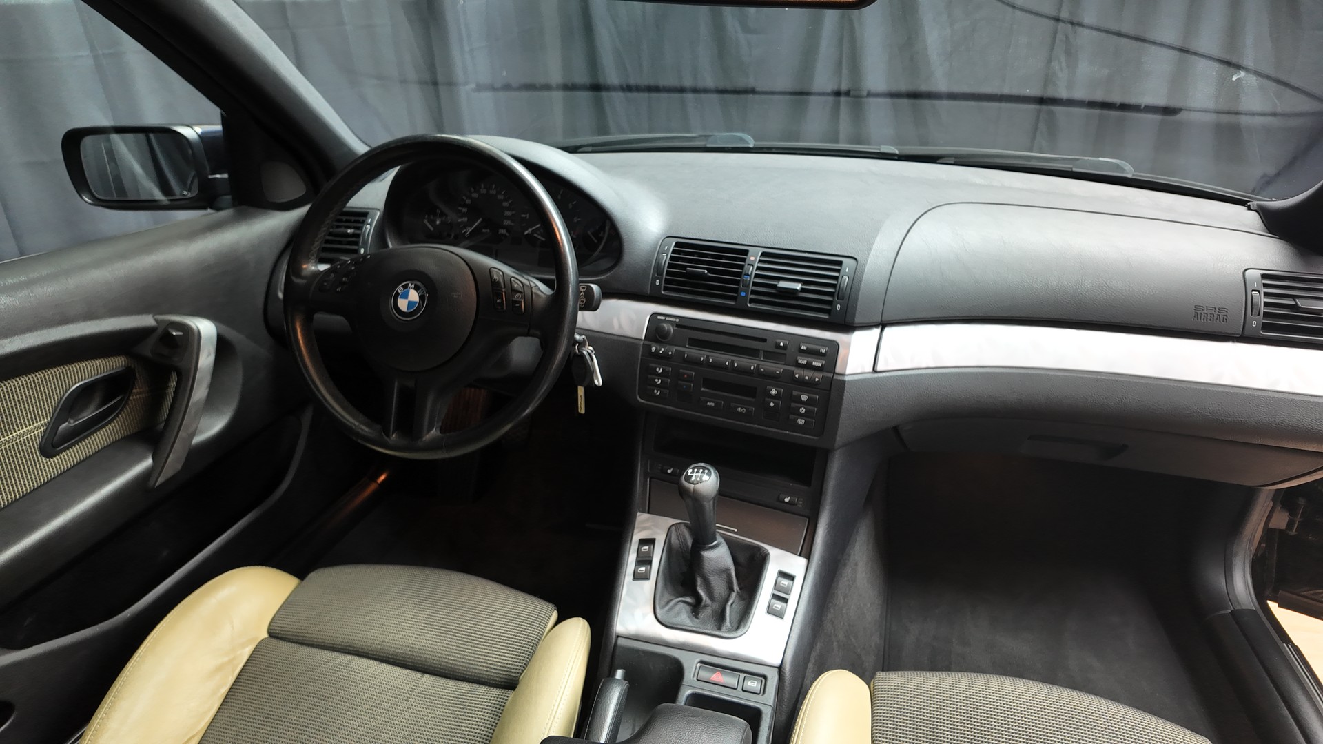 BMW 325Ti M-Sport Individual Compact-image-10