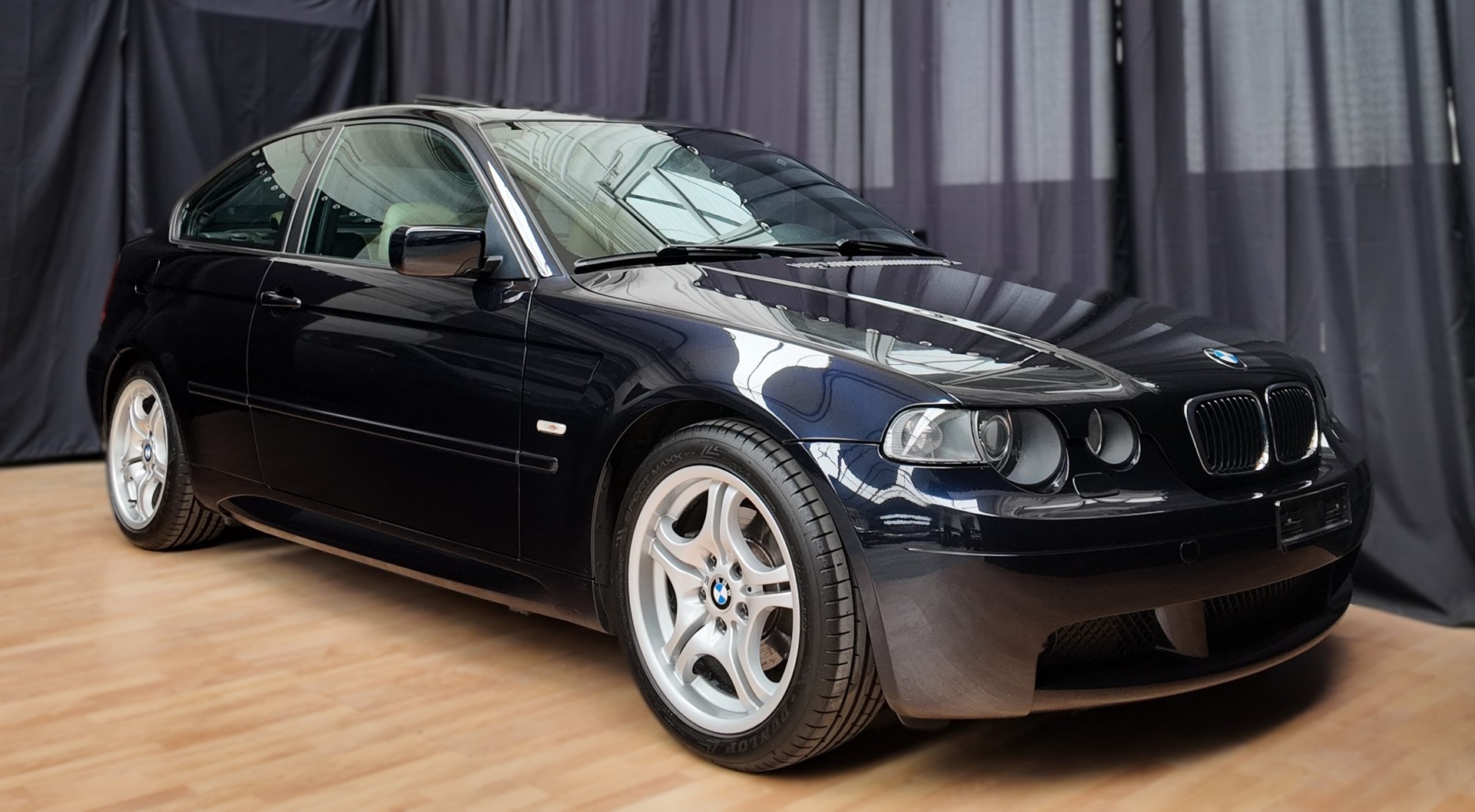 BMW 325Ti M-Sport Individual Compact-image-1