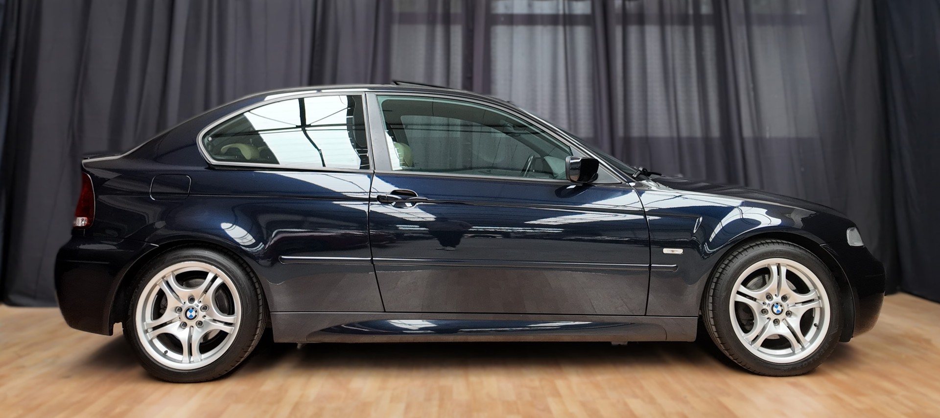 BMW 325Ti M-Sport Individual Compact-image-3