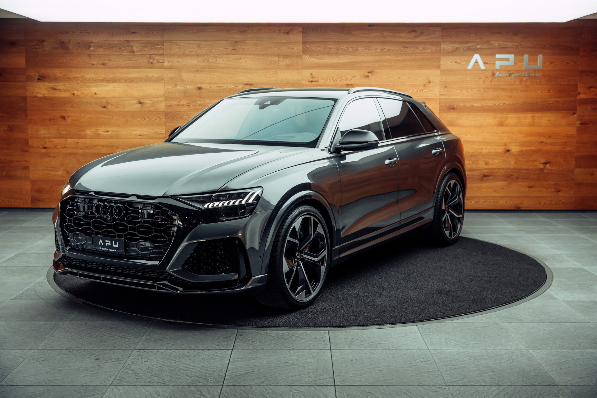 AUDI RSQ8 quattro tiptronic-image-3